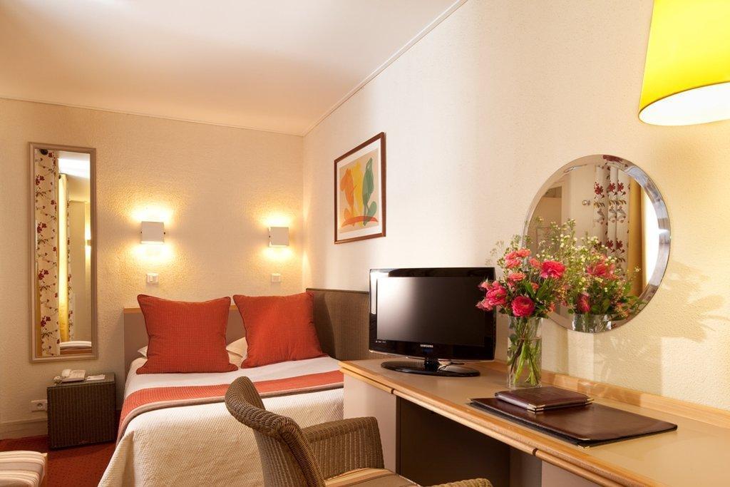 Hotel L De Lutece - Notre-Dame Париж Стая снимка