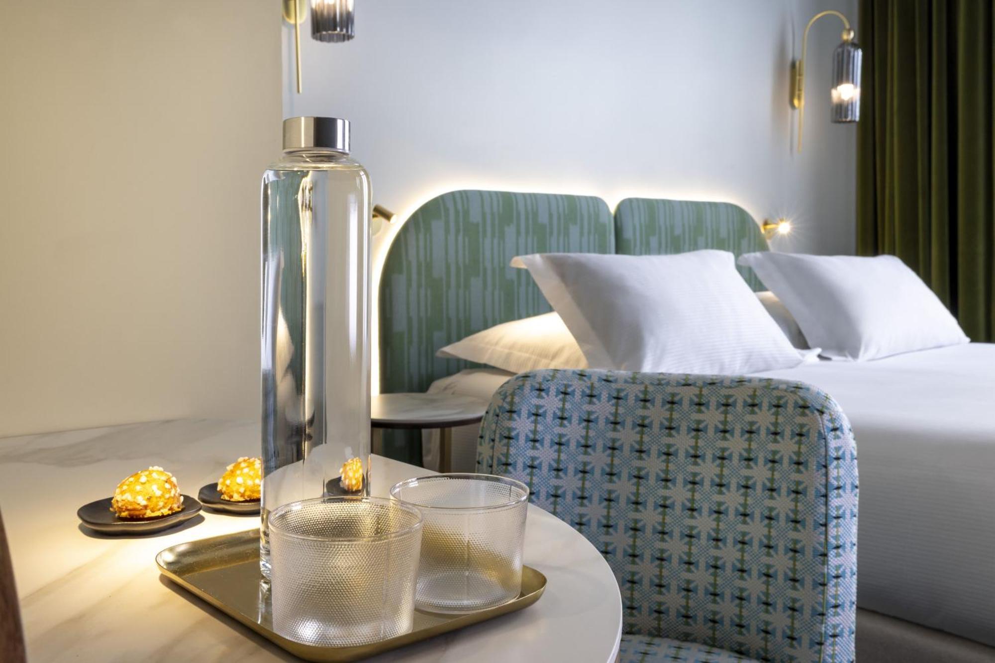 Hotel L De Lutece - Notre-Dame Париж Екстериор снимка